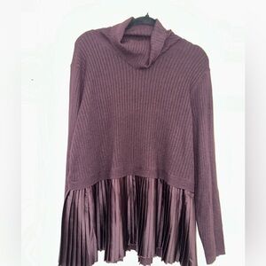 Elegant Dark Knit Sweater with Pleated Hem